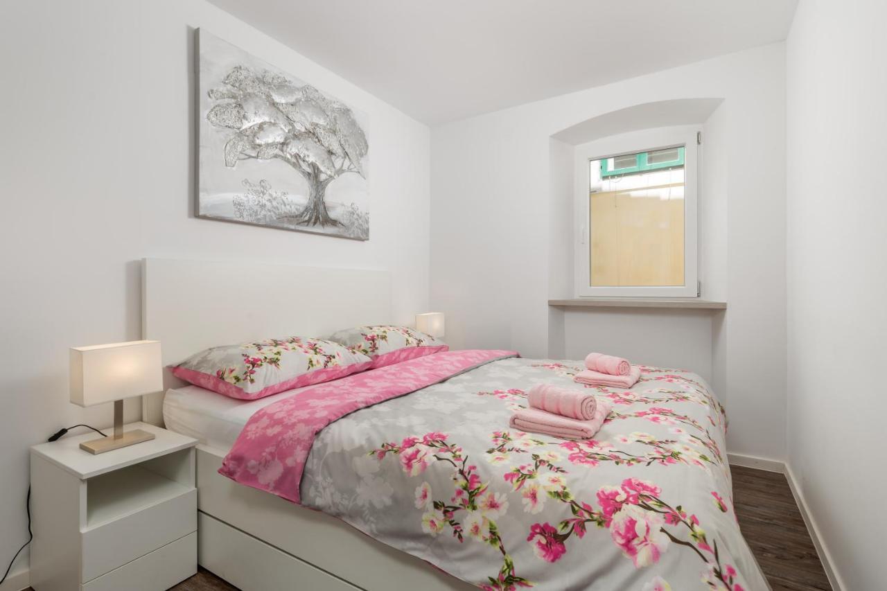 Central Apartments Dalmatina غييكا المظهر الخارجي الصورة